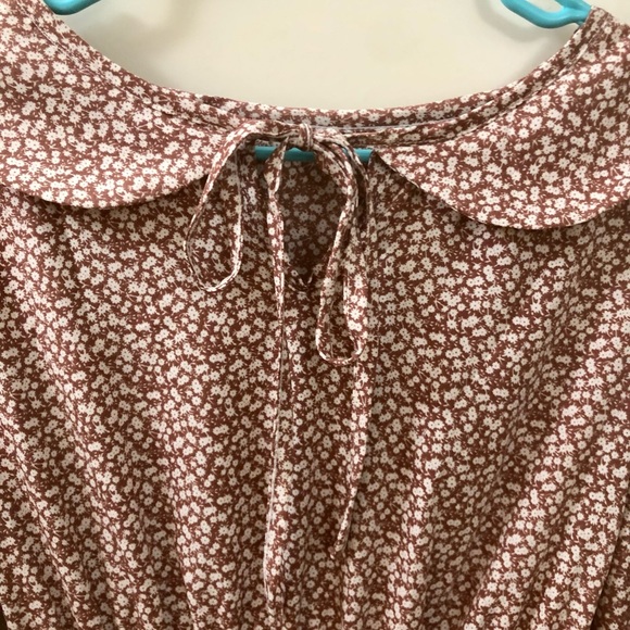 Dress with floral print - Picture 2 of 4